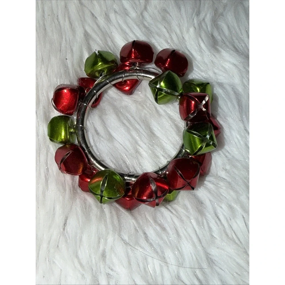 Christmas‎ Napkin Set of 4 Red Cream Rhinestone Beaded Trim Jingle Bell Rings